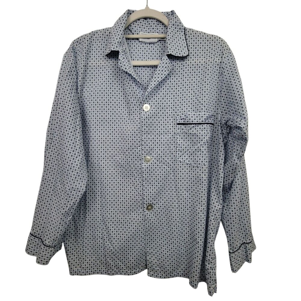 Gold Circle Light Blue PJ Top And Crop Bottoms Size Small